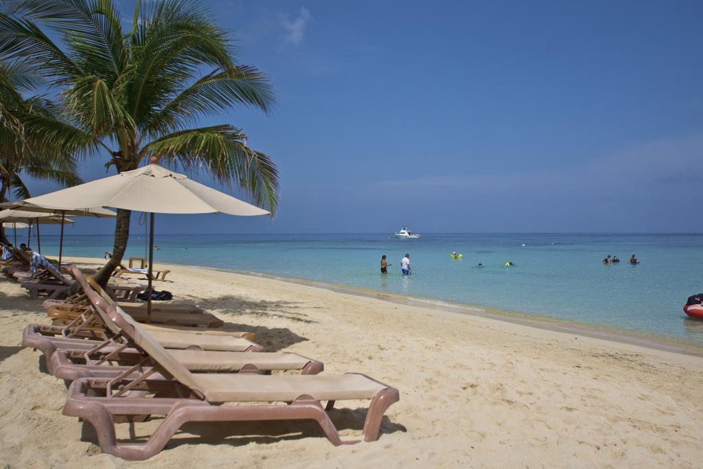 Infinity Bay Spa & Beach Resort West Bay Eksteriør bilde