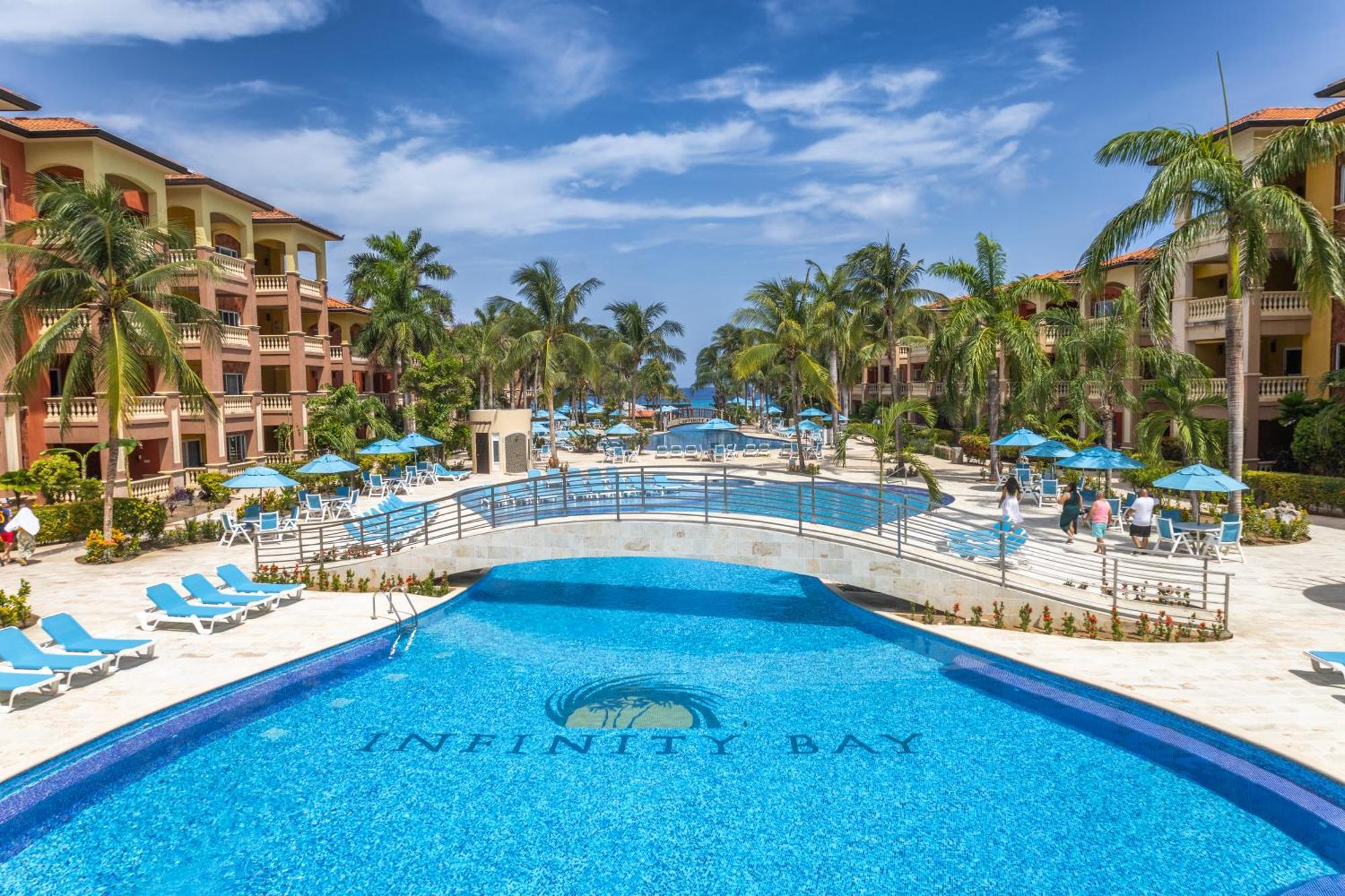Infinity Bay Spa & Beach Resort West Bay Eksteriør bilde