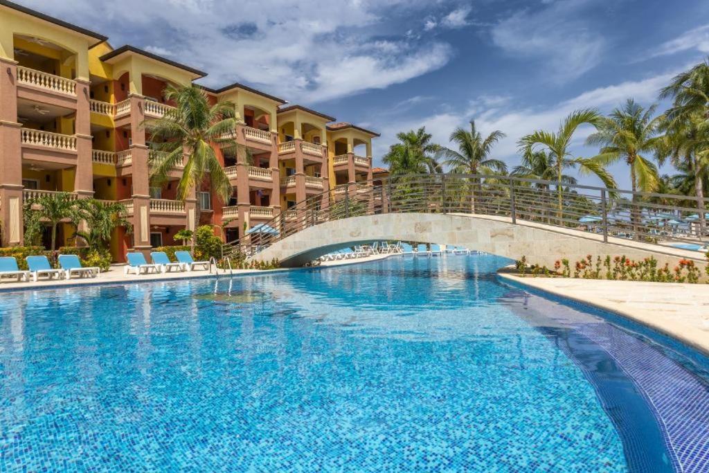 Infinity Bay Spa & Beach Resort West Bay Eksteriør bilde